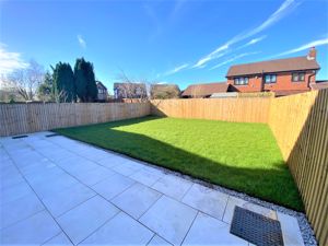 Photo 25- click for photo gallery